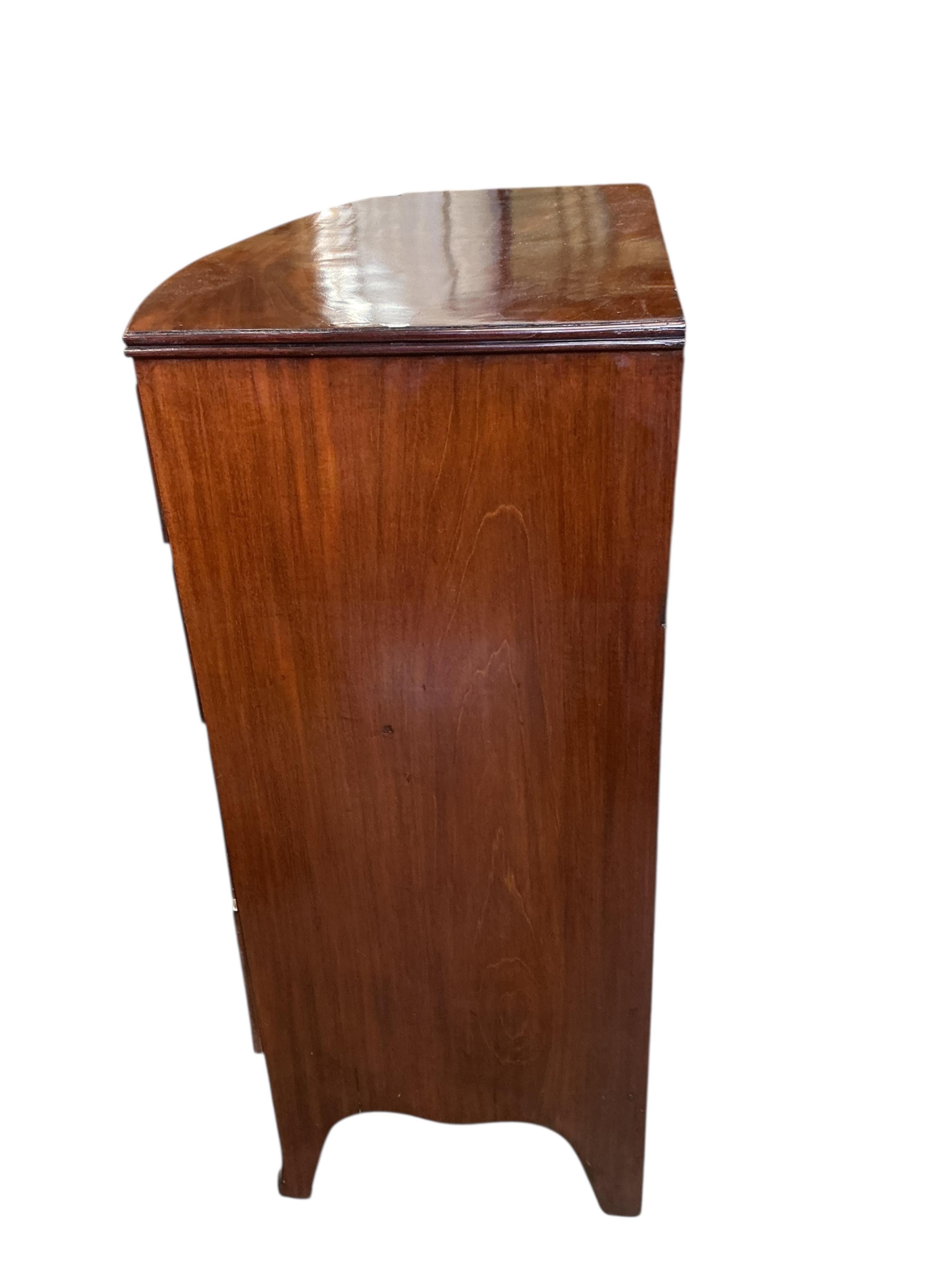A Victorian mahogany bowfront chest of drawers, width 108cm, depth 53cm, height 106cm
